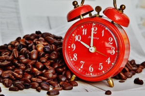 Следует помнить, что приготовление кофе в портофильтре может занять гораздо больше времени, чем в случае полностью автоматической кофеварки